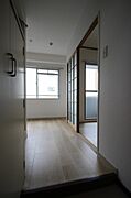 写真は別号室です。