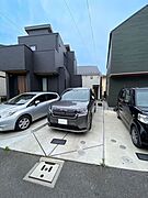 住まいの第一印象を決める玄関は、ゆとりある設計でお出迎えにも好印象。シューズボックスや収納も充実して