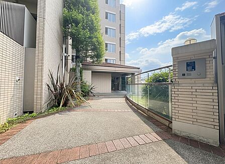 大切なペットと暮らせるマンション新耐震基準で安心してお住まい頂けます24時間ネット予約受付中です