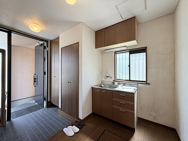 玄関 八王子市大和田町7丁目