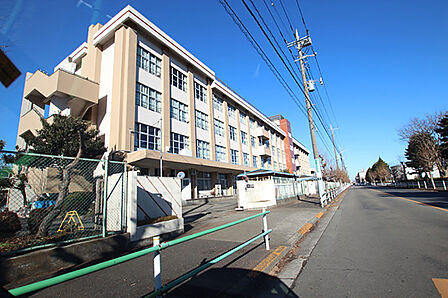 八王子市立高倉小学校:徒歩13分(962m)