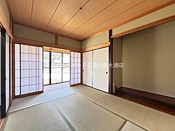 豊川市川花町戸建 1階5DKのリビング/ダイニング