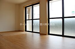 ウィステリアＬ 2階1LDKのリビング/ダイニング