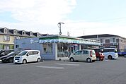 ファミリーマート御津下佐脇店 949m