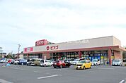 ピアゴ豊川店 566m