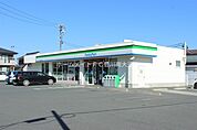 ファミリーマート豊川桜木通店 657m