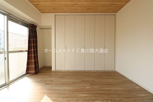 洋室