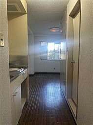 鶴見トミーハウス 1階ワンルームの室内