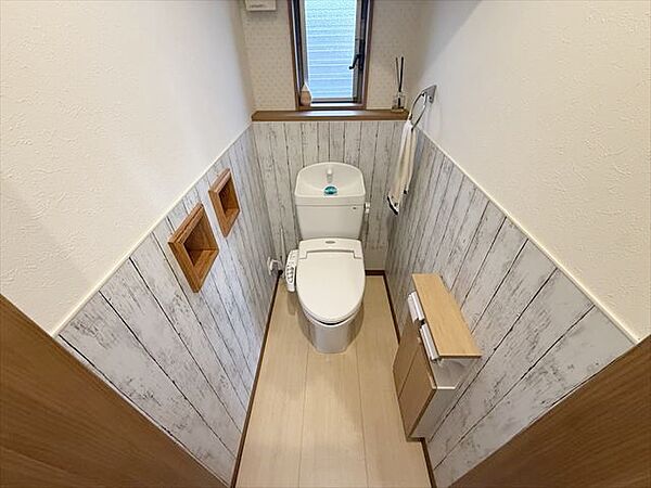 トイレを拡大表示