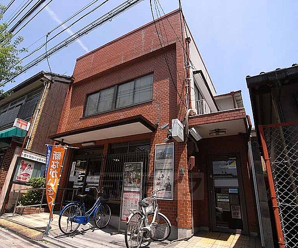 画像29:京都紫野御所田郵便局まで330m 堀川通り沿い バス停、コンビニ、スーパーなど、施設がそろっています