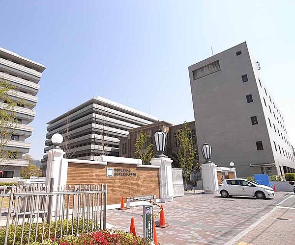 画像27:京都府立医科大学附属病院まで1100m 綺麗に改装済み。安心の総合病院です。