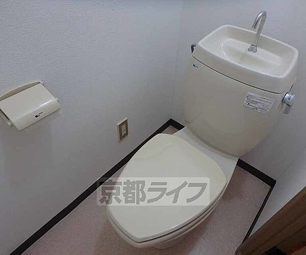 画像7:清潔感のあるトイレです。