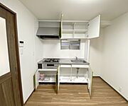収納たっぷりのキッチンです。