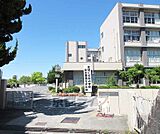 瀬田東小学校まで987m