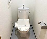 ウォシュレット付きのトイレです・