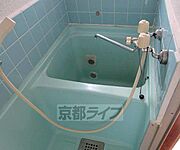 レトロなバスタブです