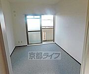 ダイニング横のお部屋です。