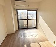 6．5帖の洋室です