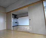 リビングと洋室をつなげて使うと・・・。かなりの広さです