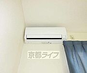 嬉しいエアコン付き・・