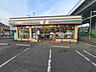 周辺：セブンイレブン横浜東川島町店　徒歩約5分