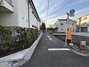 4号区画前面道路は約4mの幅員があります♪