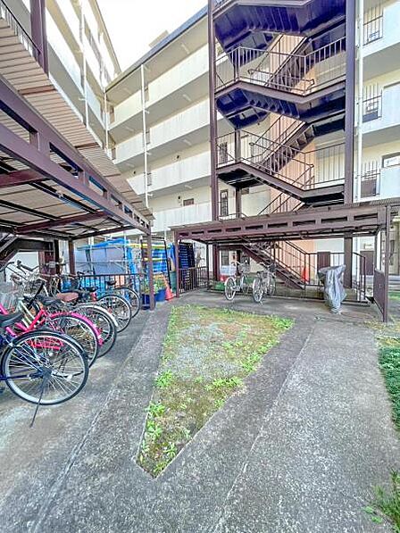 駐輪場