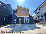 カースペース含む外観写真