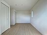 室内：リビング以外の居室
