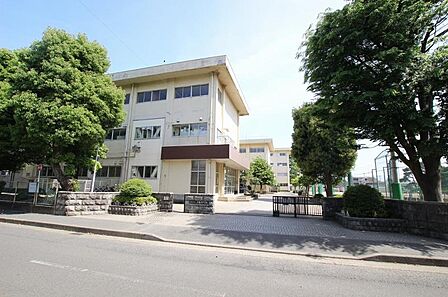相模原市立上鶴間中学校