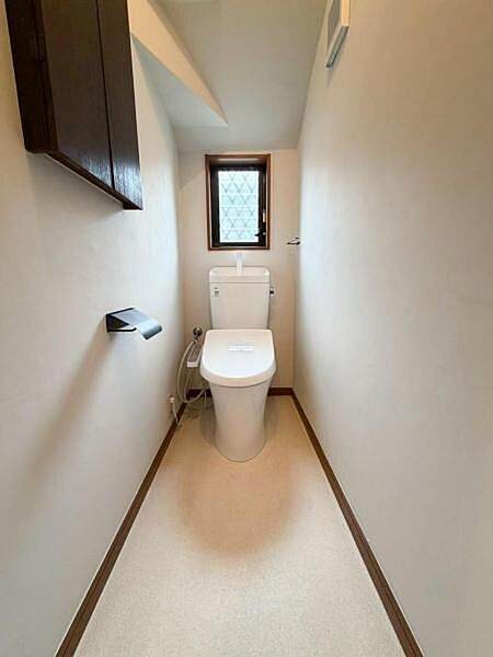 トイレを拡大表示