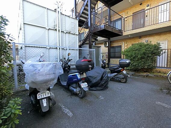 バイク置場