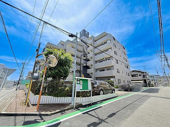 周辺には公園や...