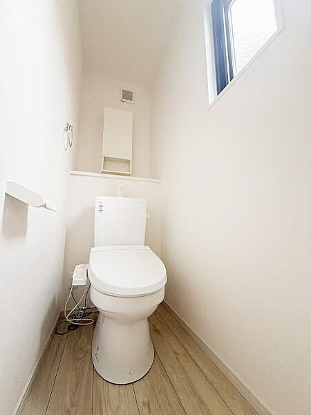 トイレを拡大表示