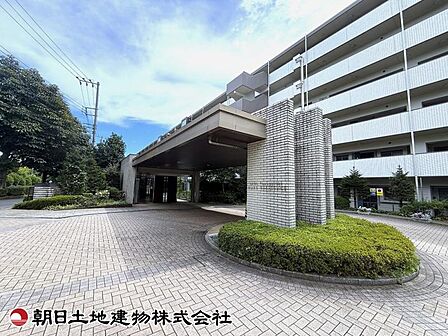 京王相模原線、小田急多摩線、多摩モノレール～3路線利用可能な好立地