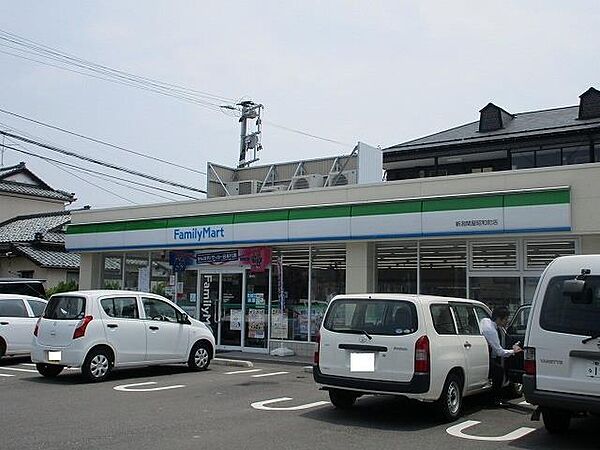 画像23:ファミリーマート新潟関屋昭和町店(584m)