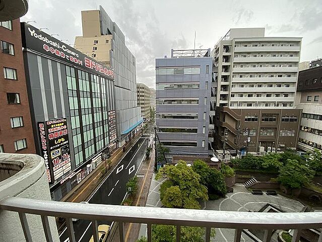 バルコニー