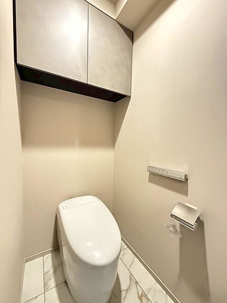 手洗い器付きタンクレストイレ