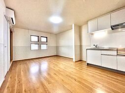 Ersa Garden　B 203 2階1LDKのリビング/ダイニング