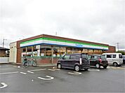 ファミリーマート 日高旭ヶ丘店（1204m）