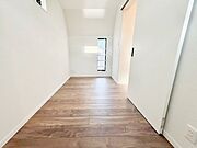【B号棟】3階：4帖洋室