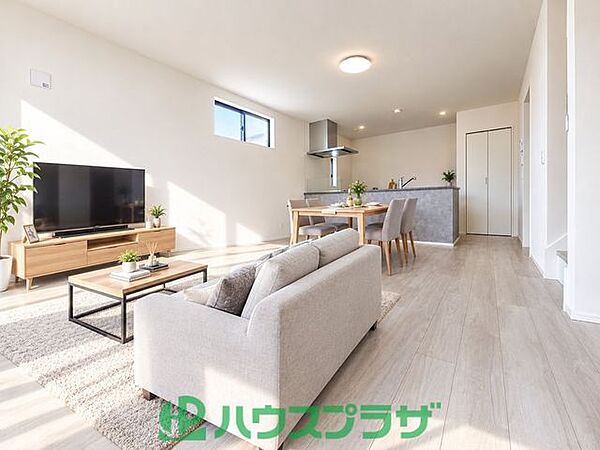 リビング/ダイニングを拡大表示