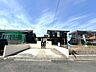駐車場：【リフォーム済】駐車場の写真です。カーポートを撤去いたしました。並列普通車2台可能となっております。