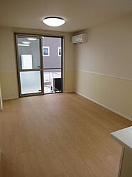 コージーハウス 102 1階1LDKのリビング/ダイニング