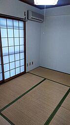 エレガント春山 301 3階1Kの寝室