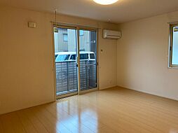 コロナーレ豊岡 105 1階1LDKのリビング/ダイニング