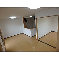 クリエストタウン江端 303 3階2LDKのリビング/ダイニング