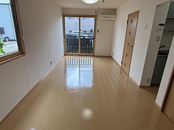 セレッサ花堂　Ａ 102 1階ワンルームのリビング/ダイニング