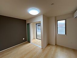 メルヴェールII 102 1階1Kのリビング/ダイニング