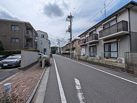 シューズインクローゼットもあるので、玄関廻りはすっきりと片付きます。